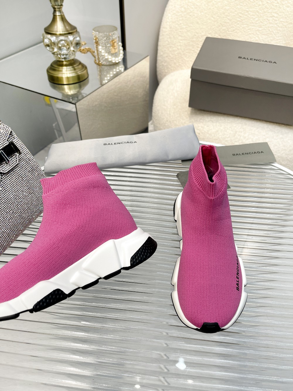 Children's shoes child
